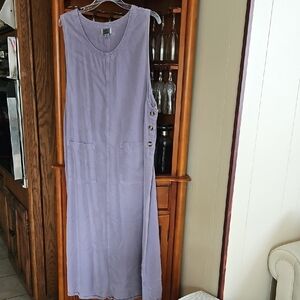Chic Lavender Sleeveless Maxi Dress
